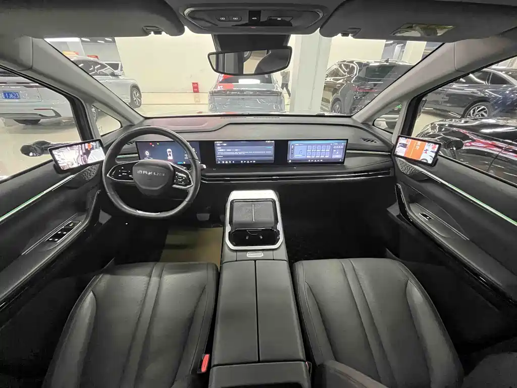 SAIC MAXUS EVERYONE 7