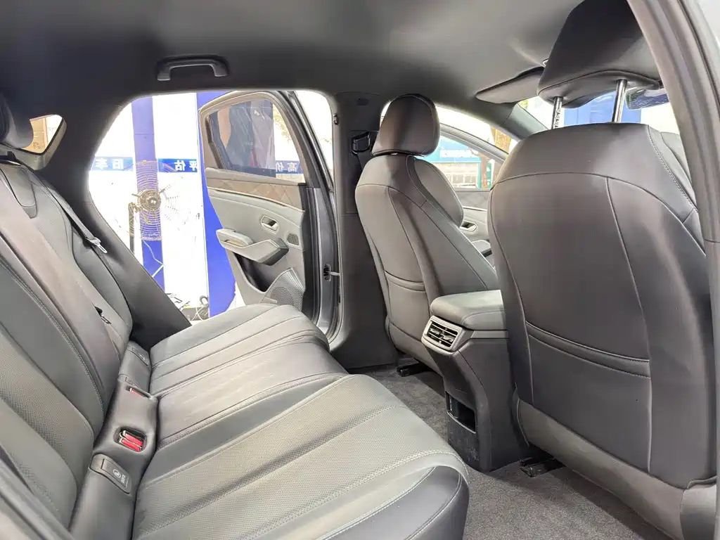 BYD Qin L — миниатюра 14