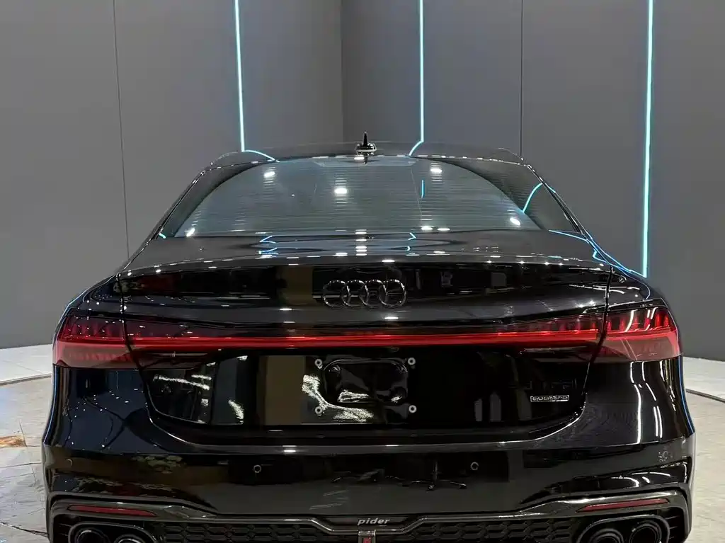 Audi A7L — миниатюра 7