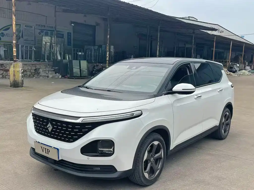 Baojun RM-5