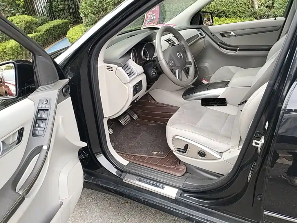 Mercedes-Benz R-Class — миниатюра 16