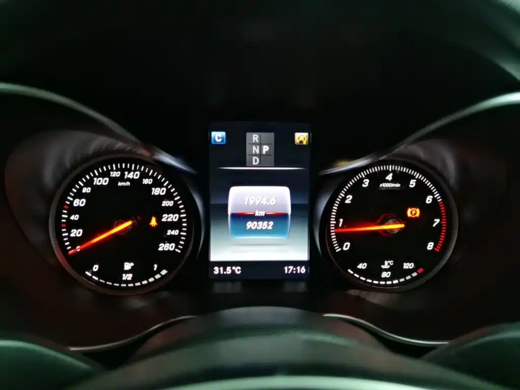 Mercedes-Benz C-Class — миниатюра 12