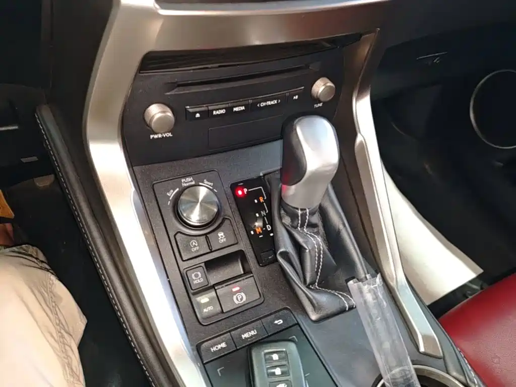 Lexus NX — миниатюра 14