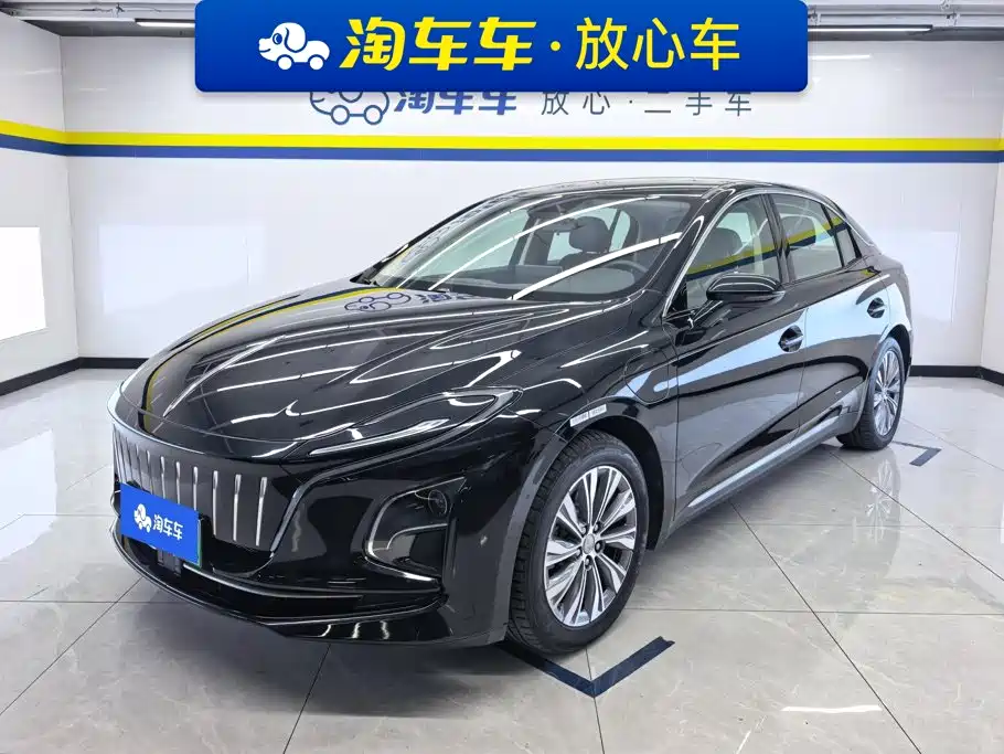 Hongqi Hongqi E-QM5