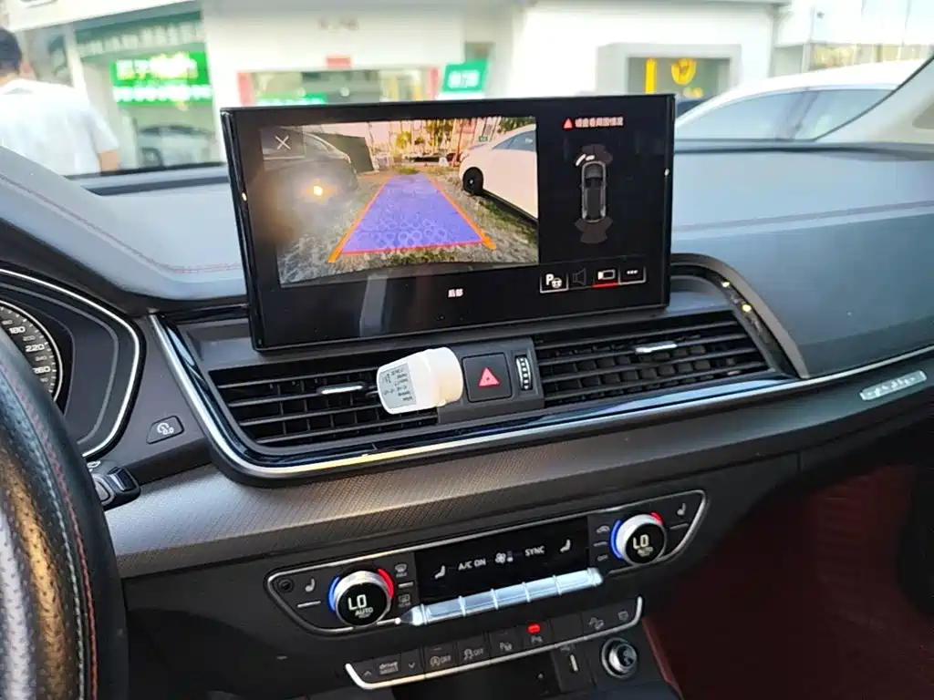 Audi Q5L — миниатюра 13
