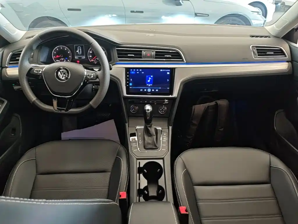 Volkswagen Lamando — миниатюра 10