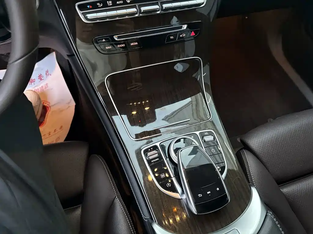 Mercedes-Benz GLC — миниатюра 9