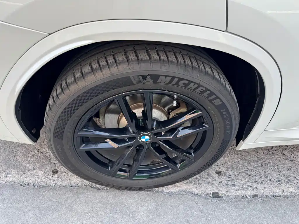 BMW X3 — миниатюра 12