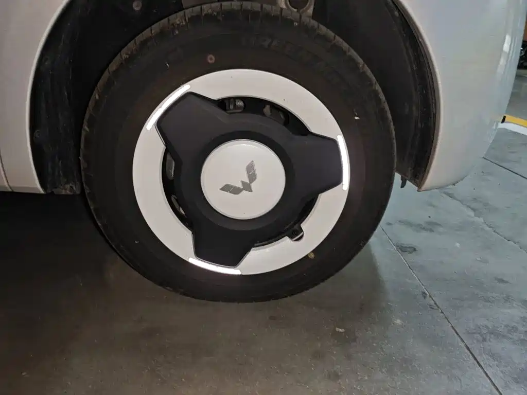 Wuling MINIEV — миниатюра 25