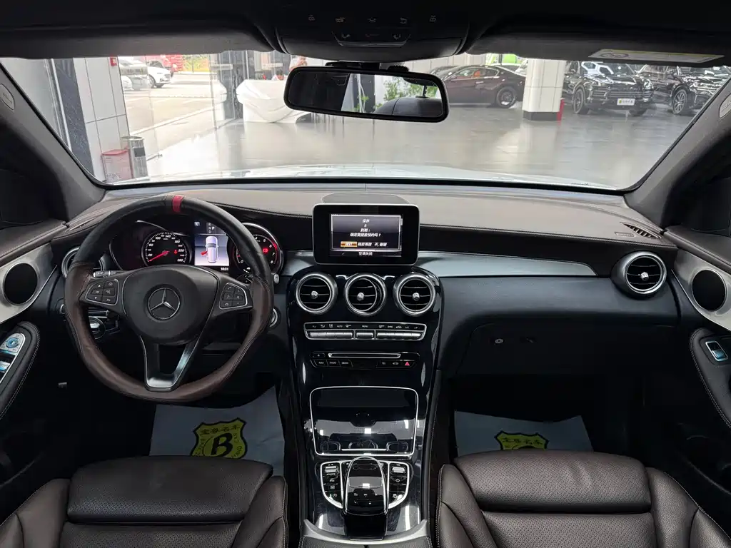 Mercedes-Benz GLC — миниатюра 10