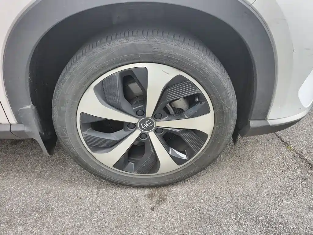 BYD PLUS New Energy — миниатюра 8