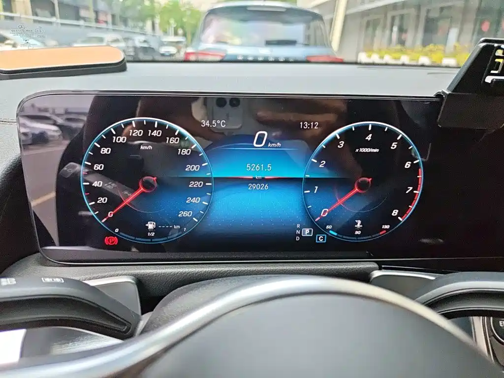 Mercedes-Benz GLB — миниатюра 7