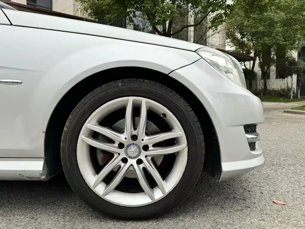 Mercedes-Benz C-Class C 2013 C 180 Grand Edition