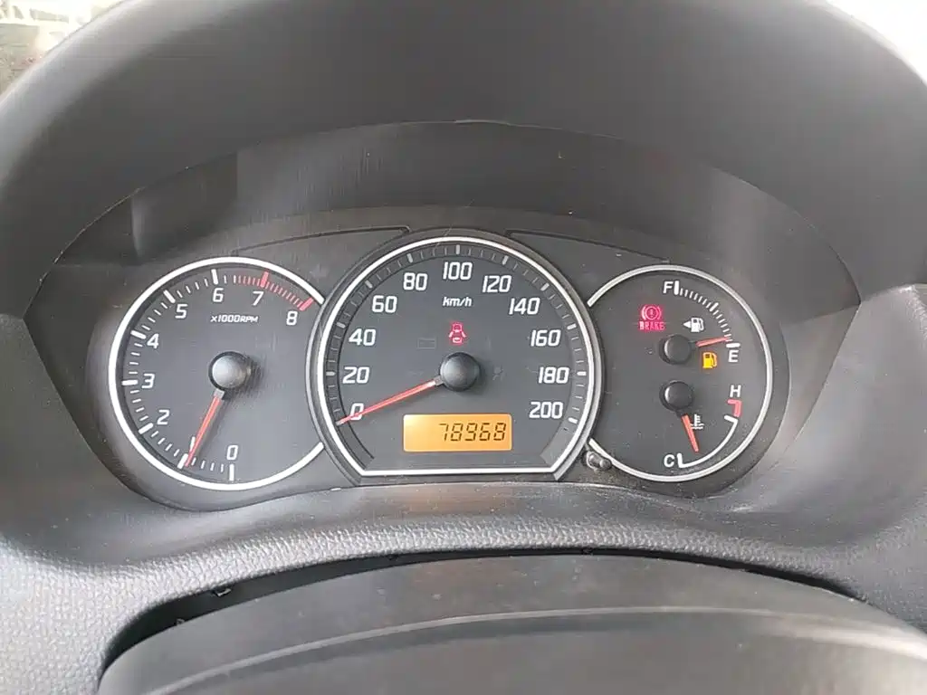 Suzuki Swift — миниатюра 12