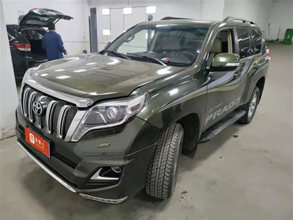Toyota Land Cruiser Prado (Import) 2010 2.7L Auto Luxury Edition