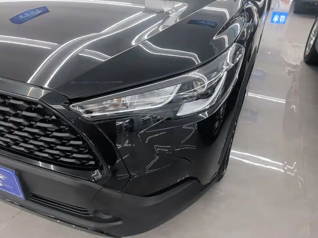 Toyota Corolla Cross — миниатюра 24