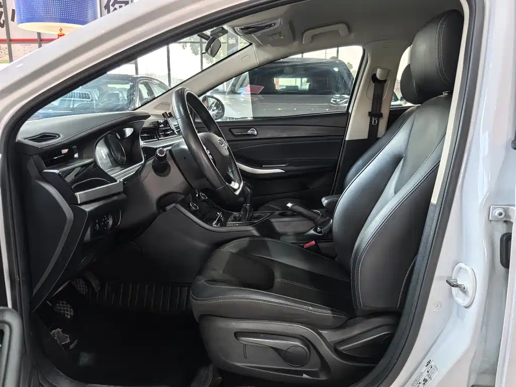 Chery Arrizo 5 — миниатюра 8