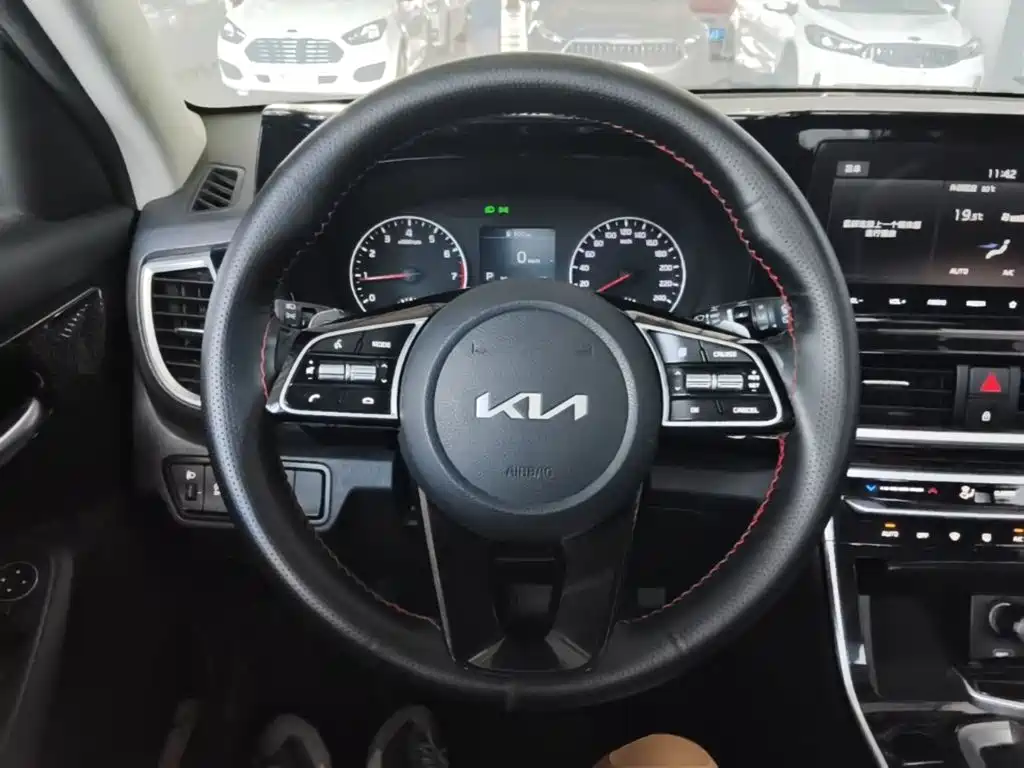 Kia KX3 — миниатюра 11