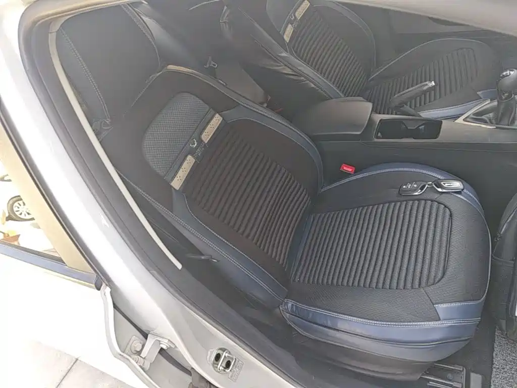 Roewe i5 — миниатюра 25