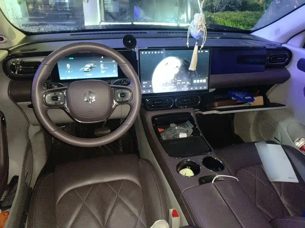 Leapmotor Leapmotor C11 — миниатюра 13
