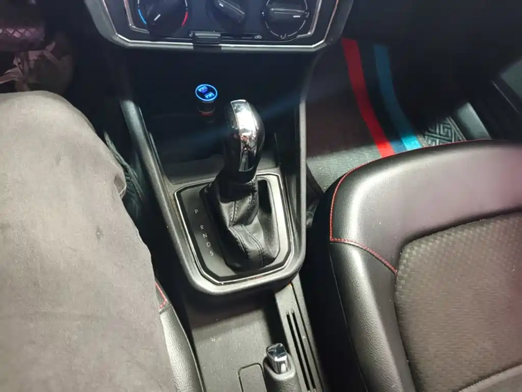 Volkswagen Santana — миниатюра 14