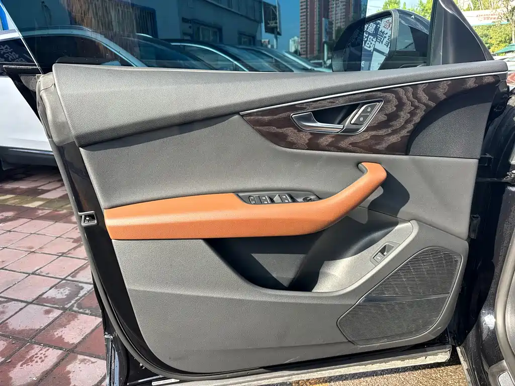 Audi Q8 — миниатюра 4