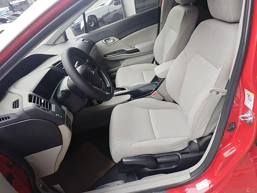 Honda Civic — миниатюра 15