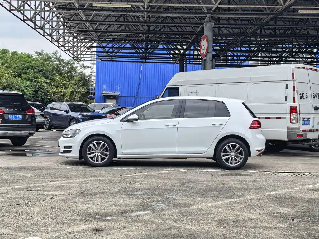 Volkswagen Golf — миниатюра 3