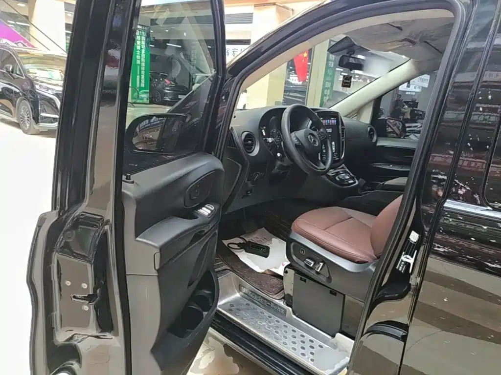 Mercedes-Benz Vito — миниатюра 16