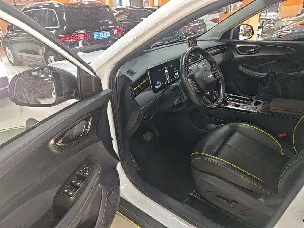 Roewe RX5 — миниатюра 16