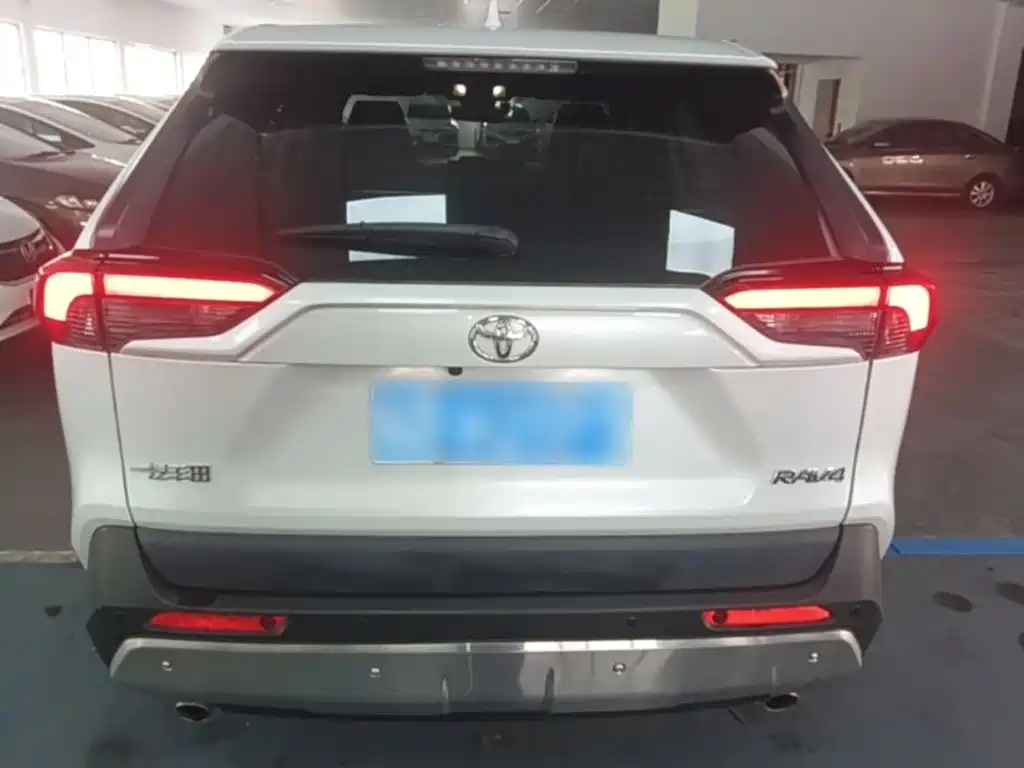 Toyota RAV4 2023 2.0L CVT