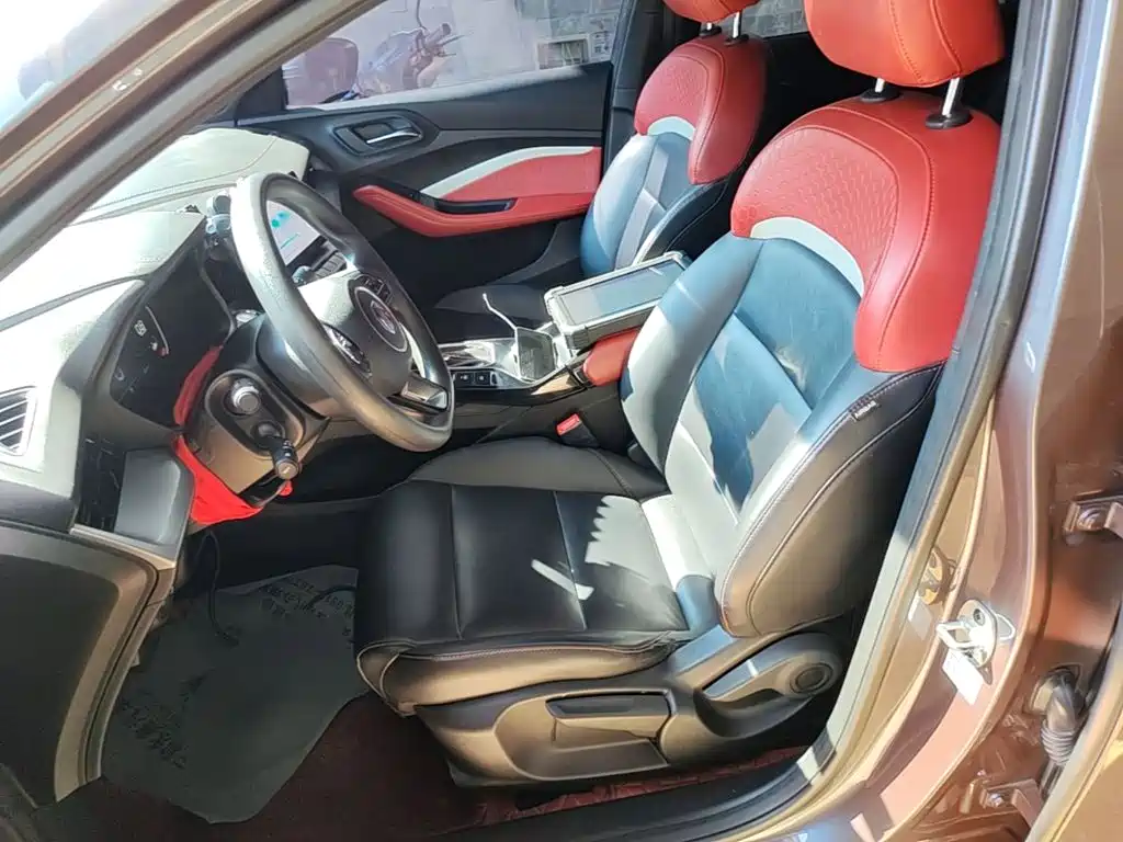 MG MG5 — миниатюра 15