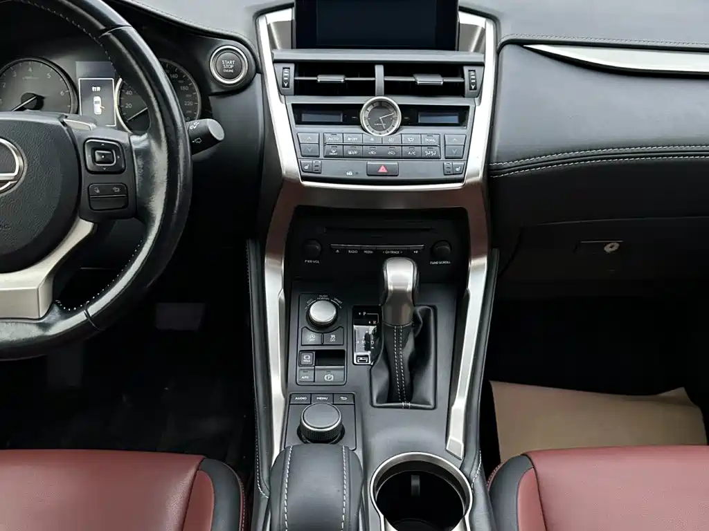 Lexus NX — миниатюра 22