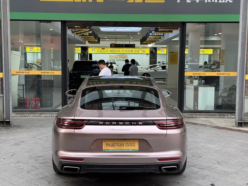 Porsche Panamera Hybrid — миниатюра 5