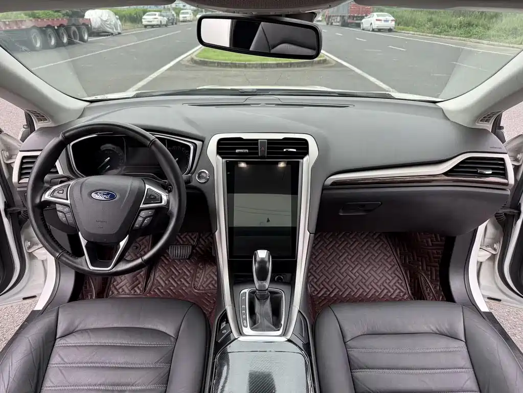 Ford Mondeo — миниатюра 5