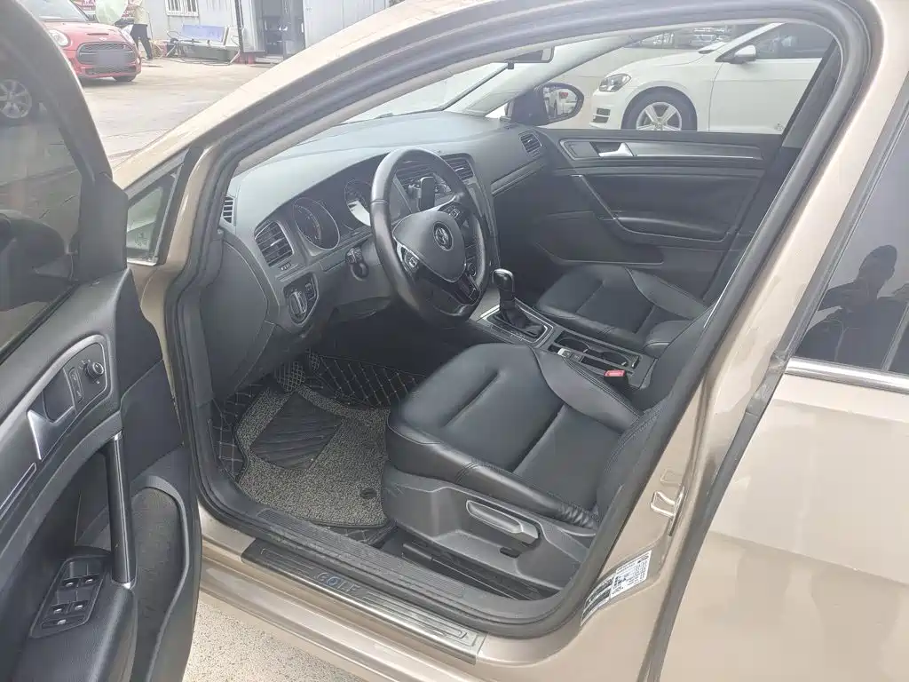 Volkswagen Golf — миниатюра 19