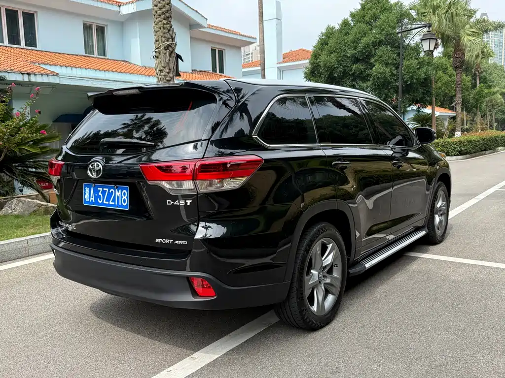 Toyota Highlander — миниатюра 14