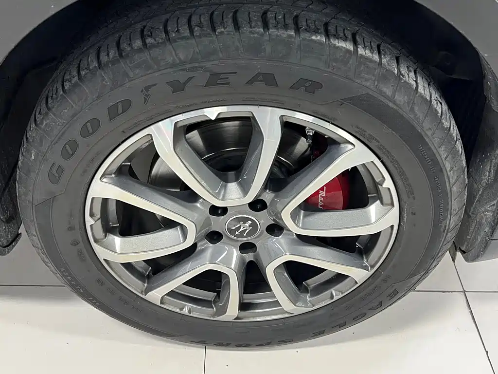 Maserati Levante — миниатюра 23