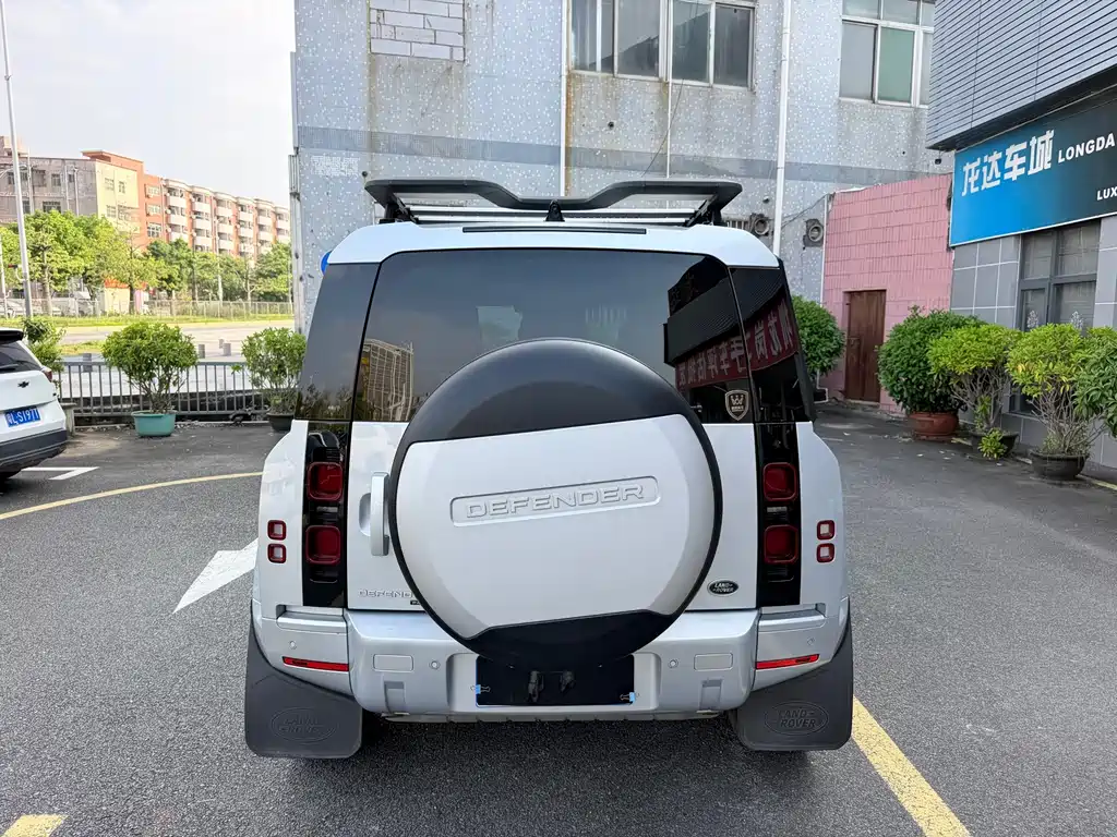 Land Rover Defender — миниатюра 5