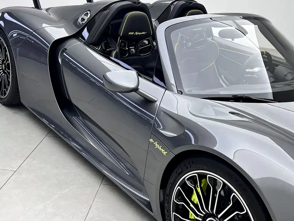 Porsche 918 Spyder — миниатюра 13