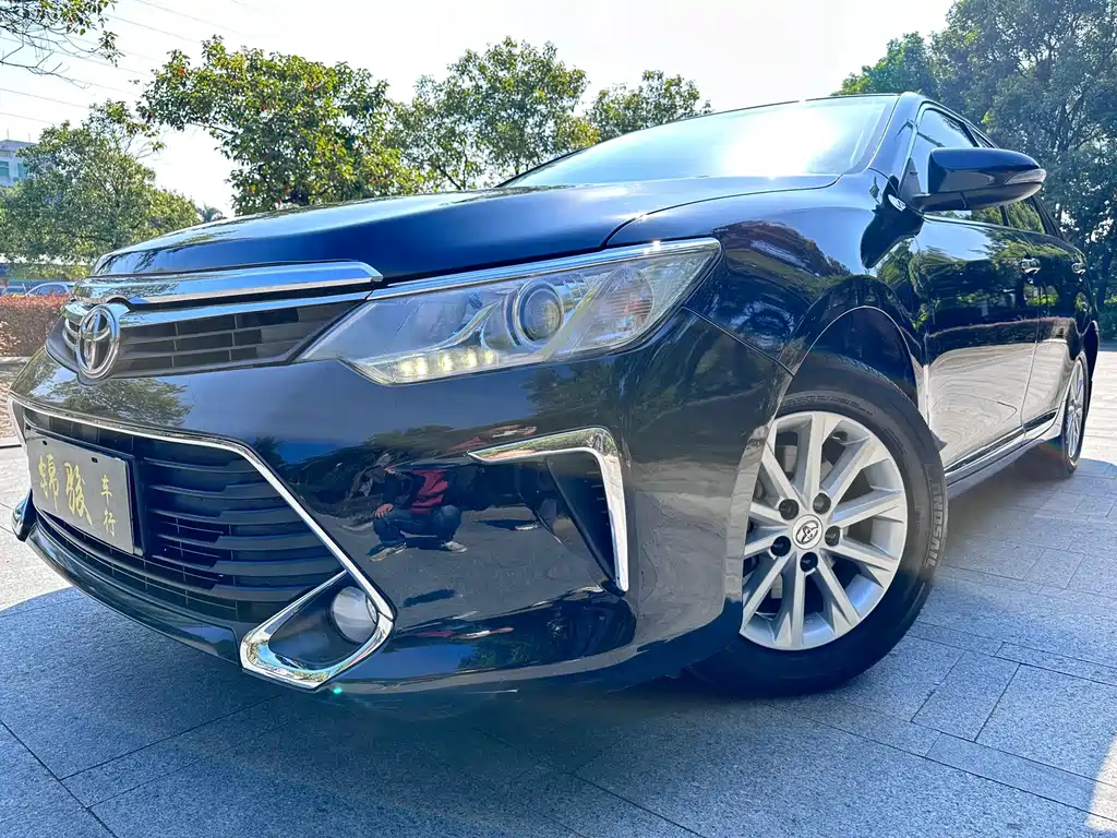 Toyota Camry — миниатюра 8