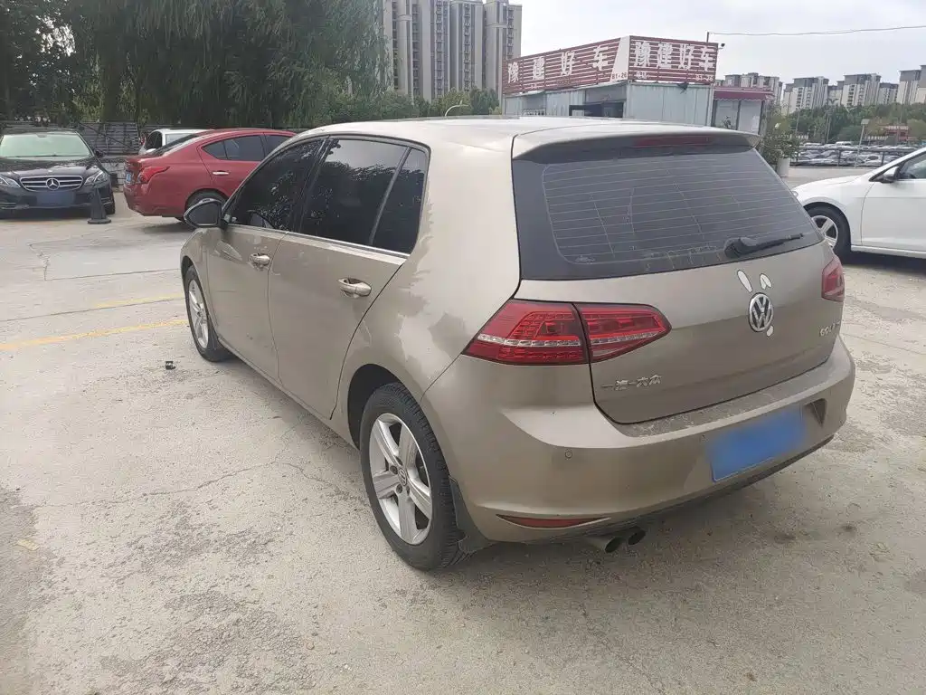Volkswagen Golf — миниатюра 15