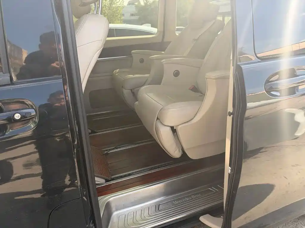 Mercedes-Benz V-Class — миниатюра 5
