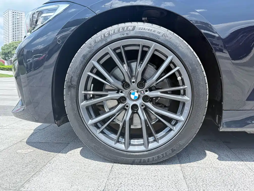 BMW 3 Series — миниатюра 10