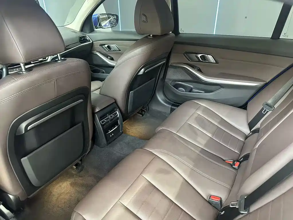 BMW 3 Series — миниатюра 10