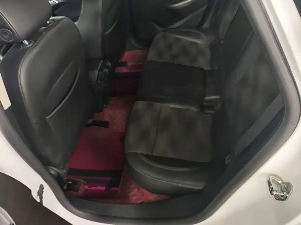 Buick Excelle — миниатюра 17