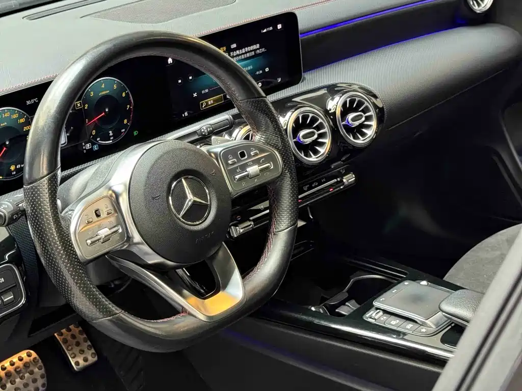 Mercedes-Benz CLA (Import) — миниатюра 8