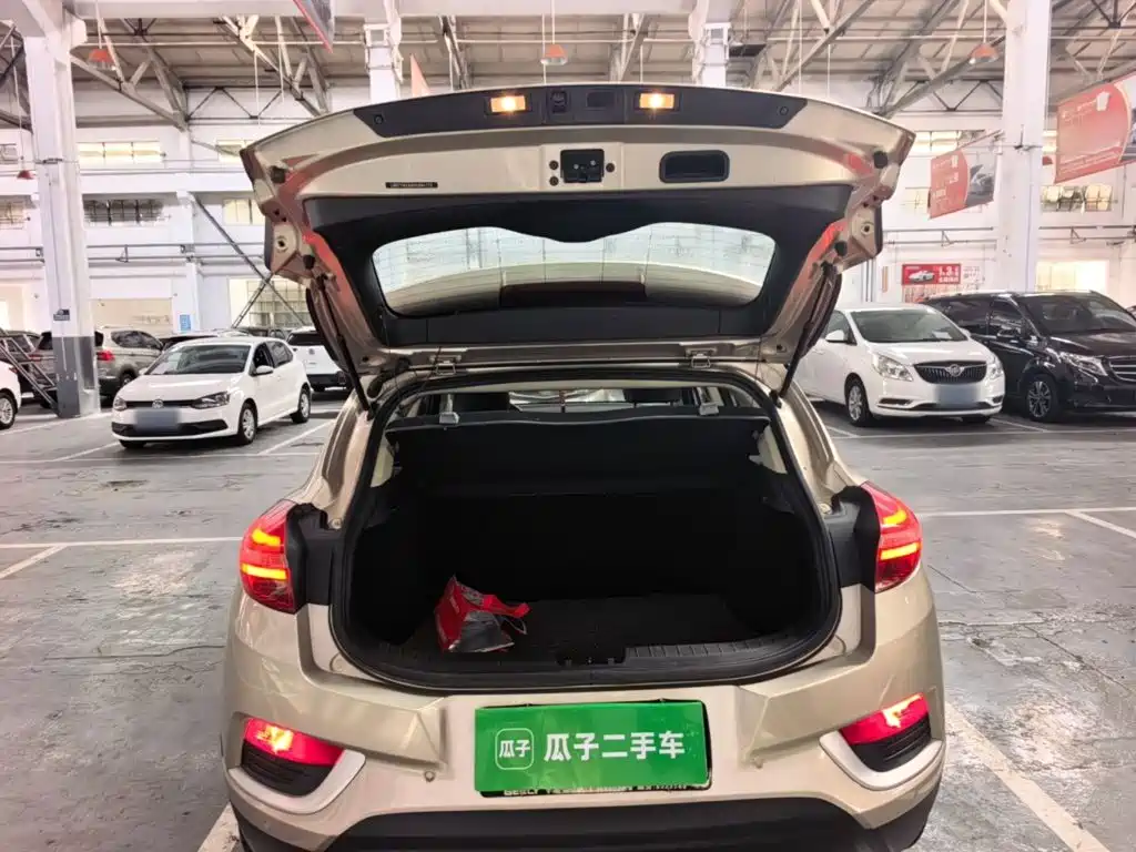 Geely Emgrand GS — миниатюра 19