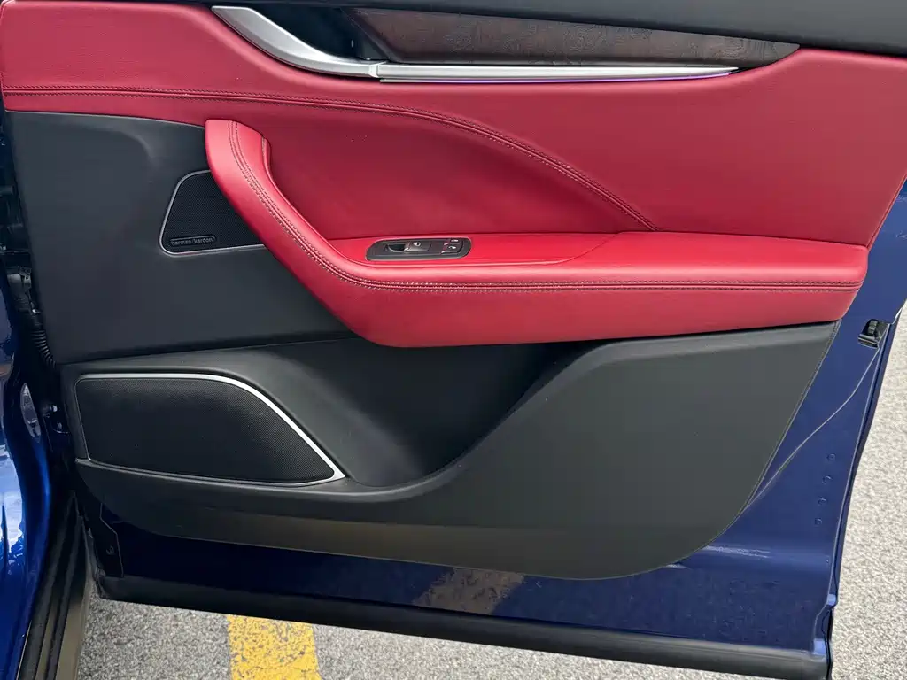 Maserati Levante — миниатюра 9