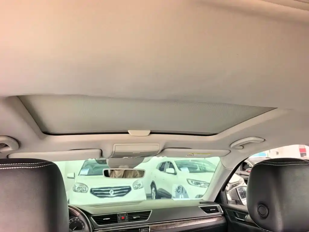 Skoda Superb — миниатюра 14
